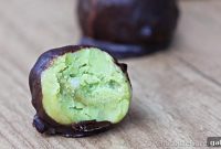 Creamy 5-Ingredient Avocado Fudge Bites