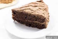 Classic Moist Chocolate Cake Recipe for Rich, Decadent Flavor