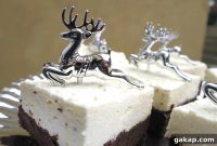 Low-Carb Chocolate Cheesecake Squares (Sugar-Free Recipe)