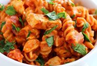 Creamy Italian Chicken and Pasta Skillet Recipe for Weeknights