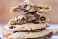 Brown Butter Snickers Caramel-Stuffed Chocolate Chip Cookies