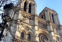 Discover Paris: Top Attractions, Tips & Local Secrets