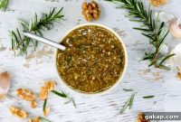 Walnut and Rosemary Pesto Recipe for Pasta and Bread