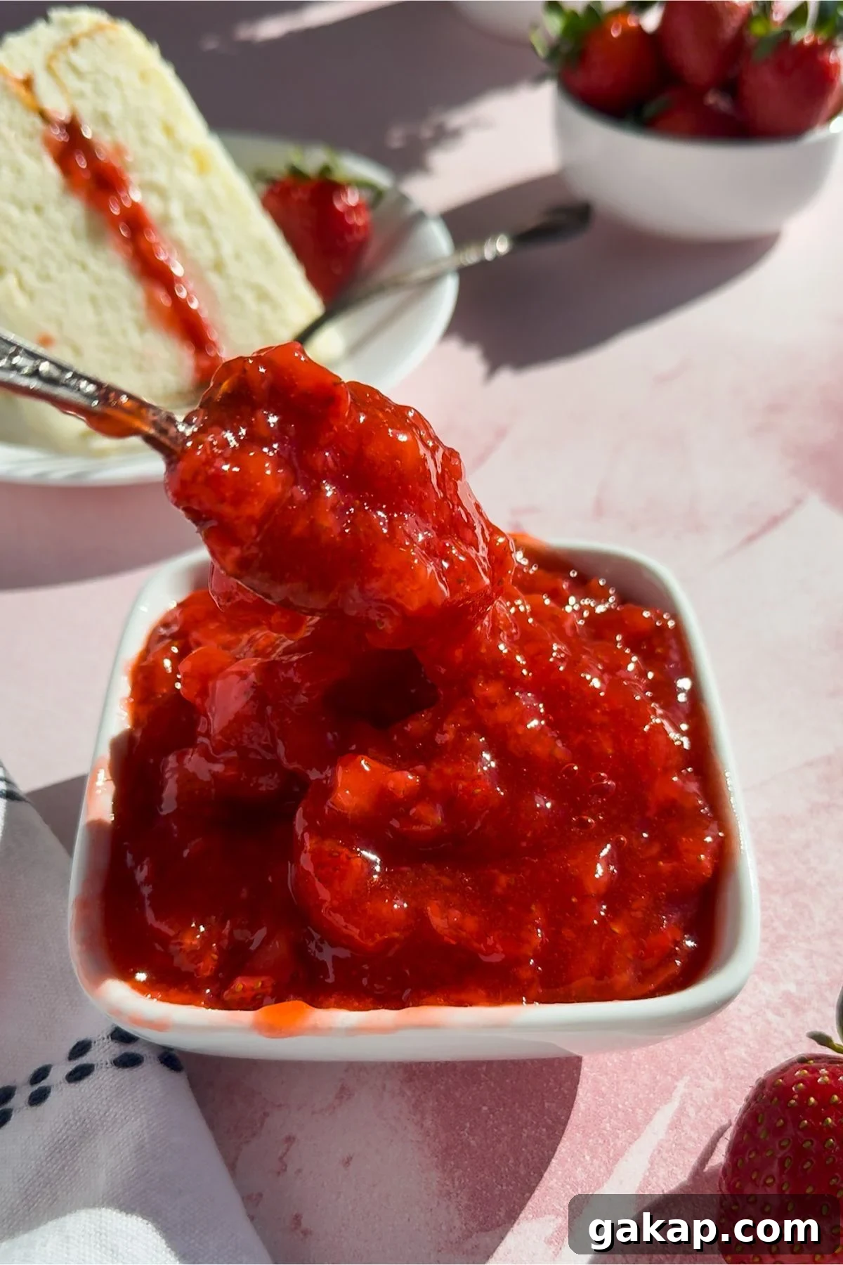 Strawberry Filling for cake.