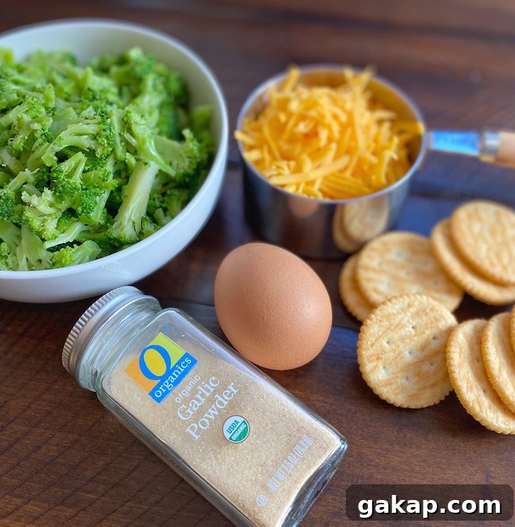 Quick, easy and healthy snack ideas for after school! 4 Ingredient Broccoli Tots made in a mini muffin tin. Toddlers, kids, teens and adults love these! A fun food idea for kids.