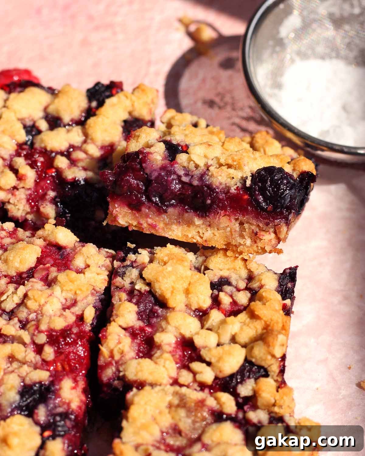 mixed berry crumble bars