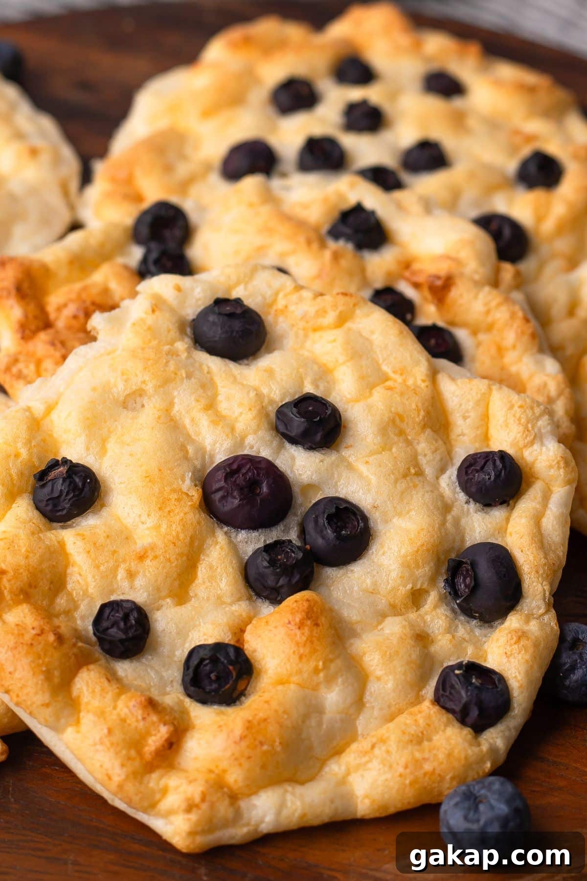 21 Protein-Packed Snacks for Your Next Pool Party 19 Cottage Cheese Cloud Bread