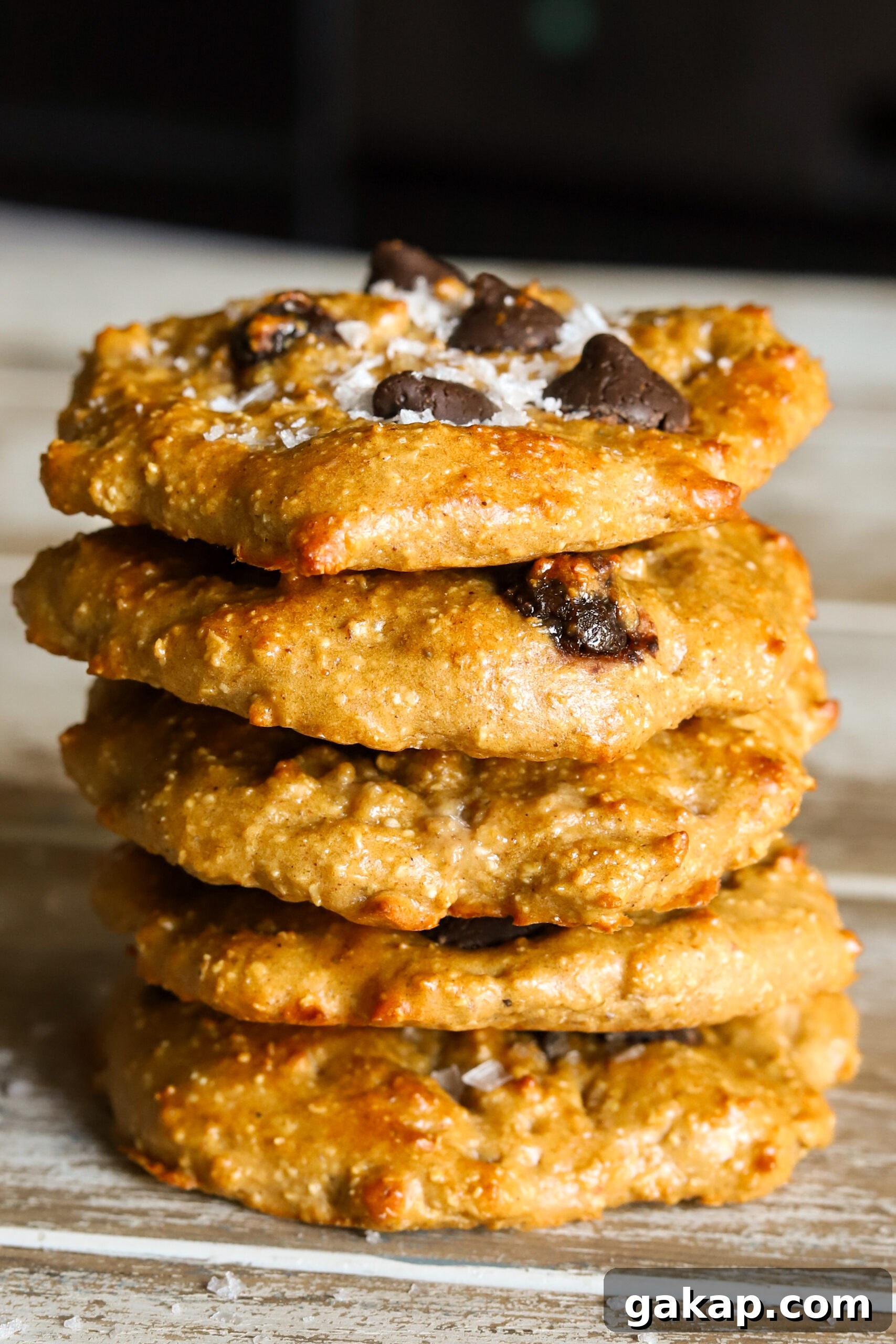 21 Protein-Packed Snacks for Your Next Pool Party 23 Banana Bread Protein Cookies
