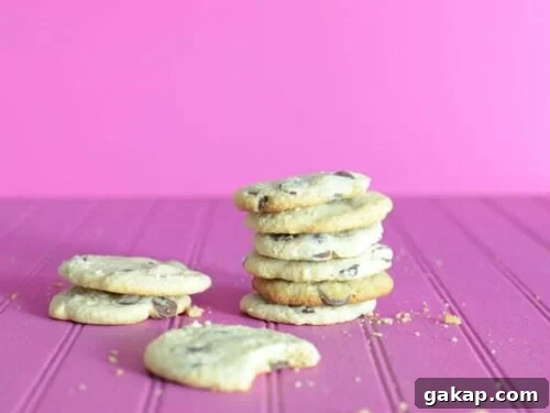 gluten free chocolate chip cookies with almond flour