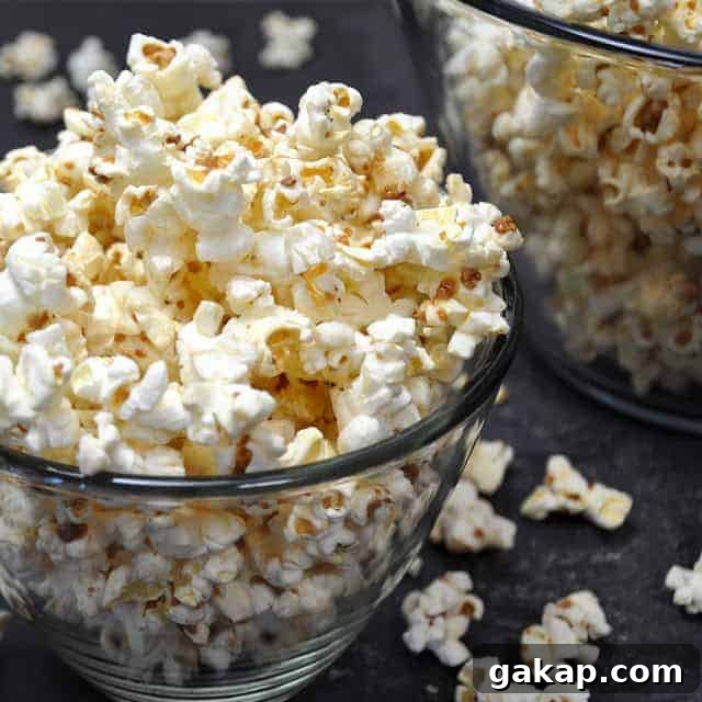 Toasted Coconut Kettle Corn Recipe — Sweet & Crunchy Snack 2 Toasted Coconut Kettle Corn