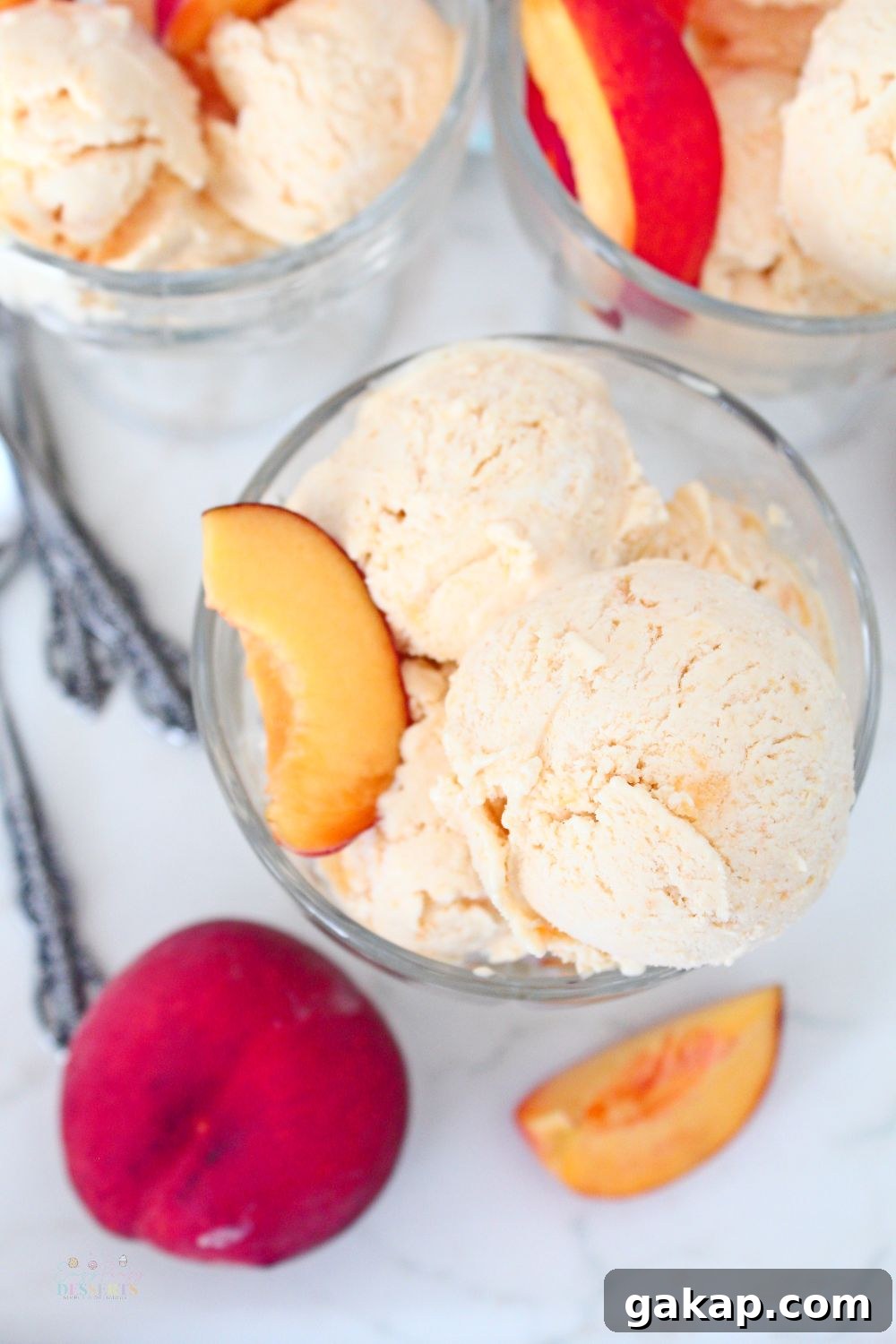 No-Churn Peach Ice Cream with Fresh Peaches and Cream 5 Fresh peach ice cream in ice cream bowls