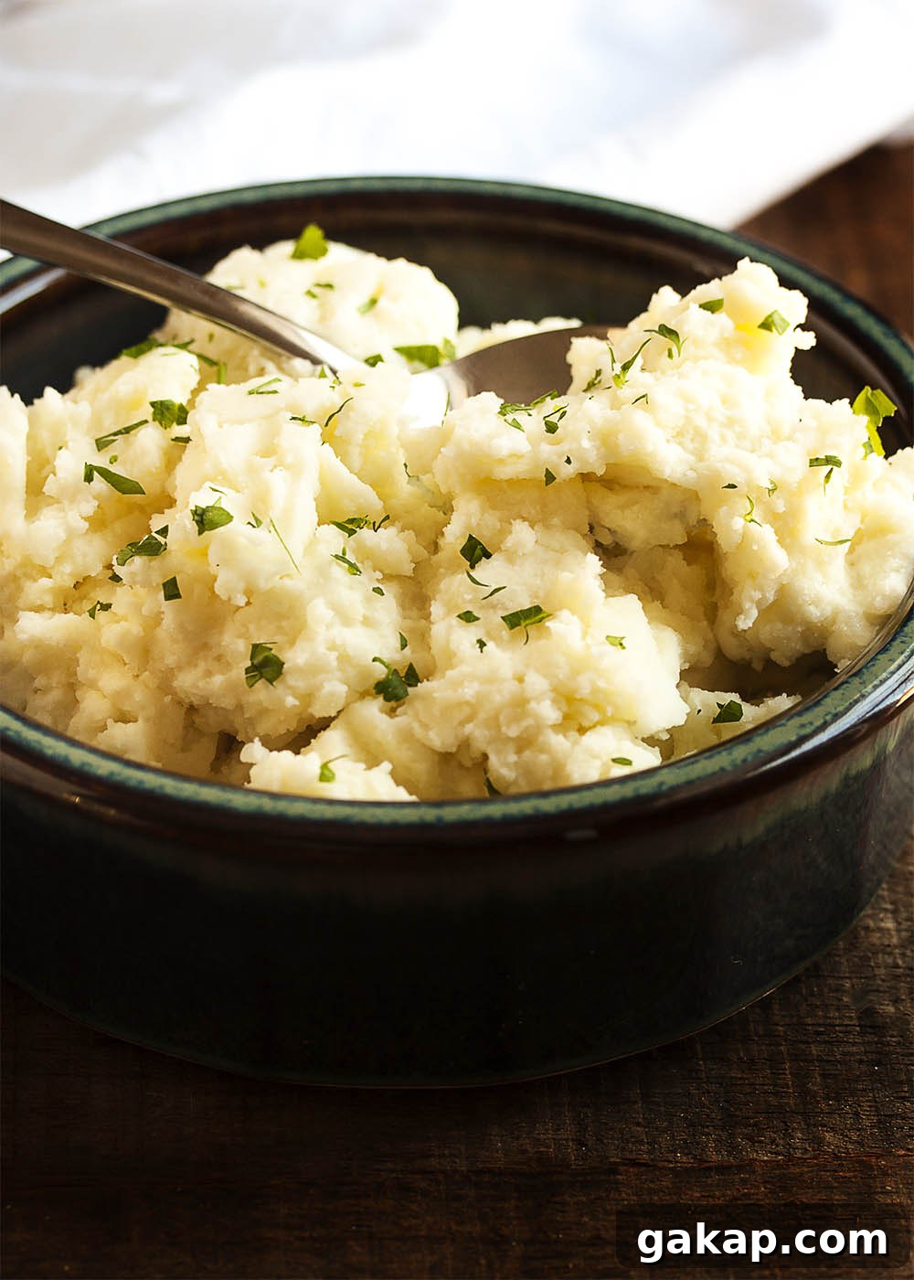Cream Cheese Mashed Potatoes with Garlic and Chives 4 Cream Cheese Mashed Potatoes - smooth texture from cream cheese and heavy cream.