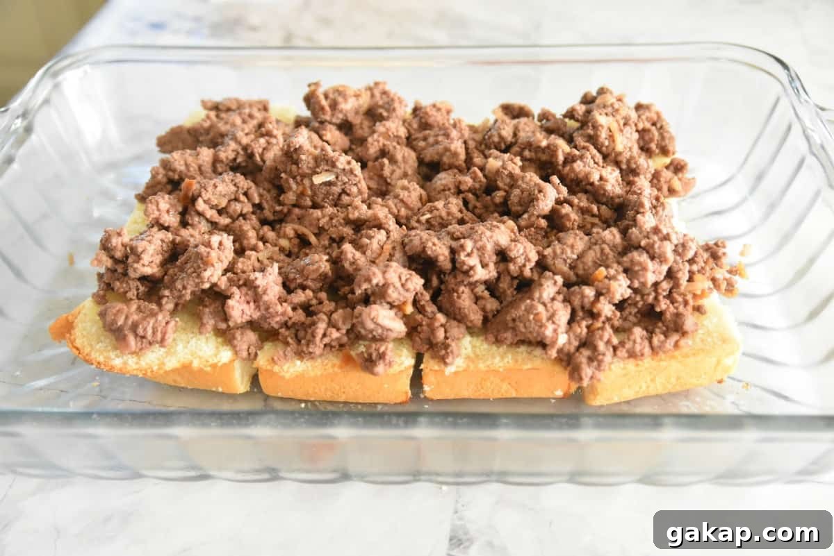 Baked Bacon Cheeseburger Sliders Recipe for Game Day and Parties 7 ground beef on hawaiian rolls