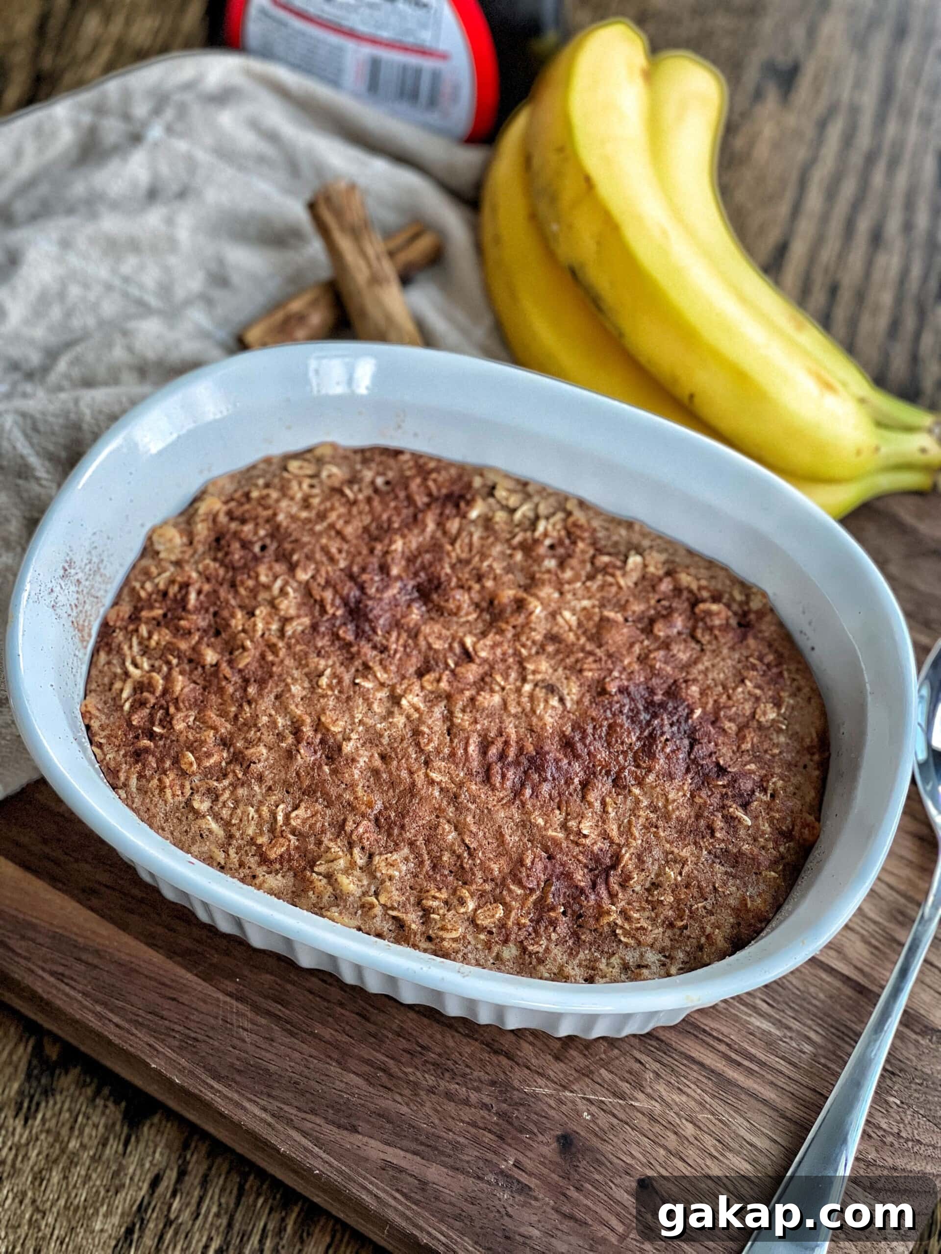 Maple Cinnamon Baked Oatmeal Recipe for Cozy Breakfasts 3 maple cinnamon baked oatmeal