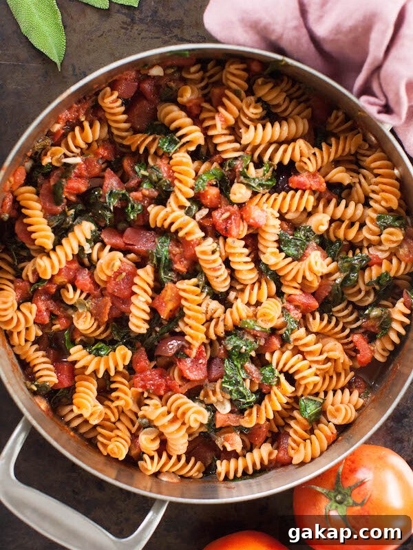 Vegan pasta puttanesca | @sweetpotatosoul