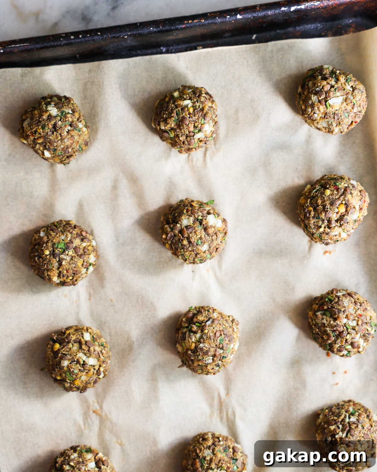 Baked vegan meatballs.