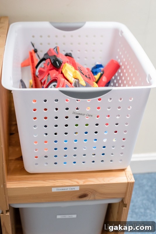 Had enough with toys everywhere? Save time, money, and frustration with this simple secret for organizing kids' toy. Plus how to get your KIDS to organize their own toys! 