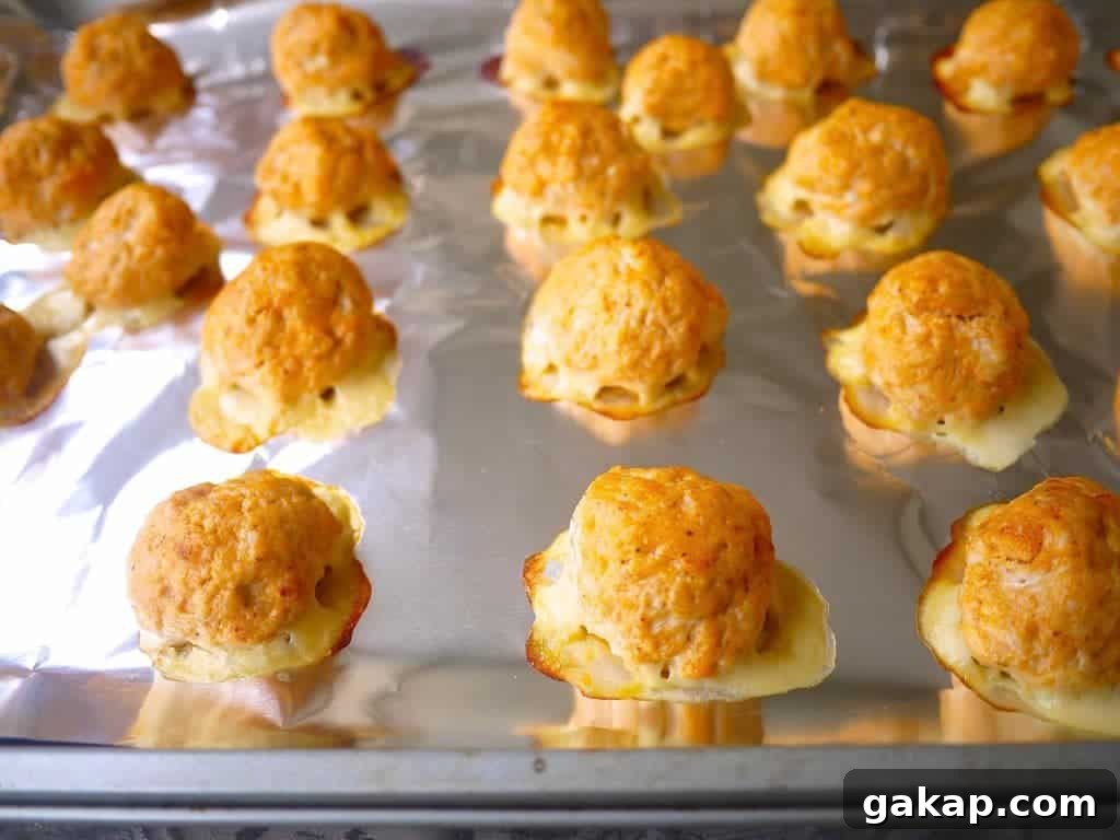 Healthy buffalo turkey meatballs freshly baked.