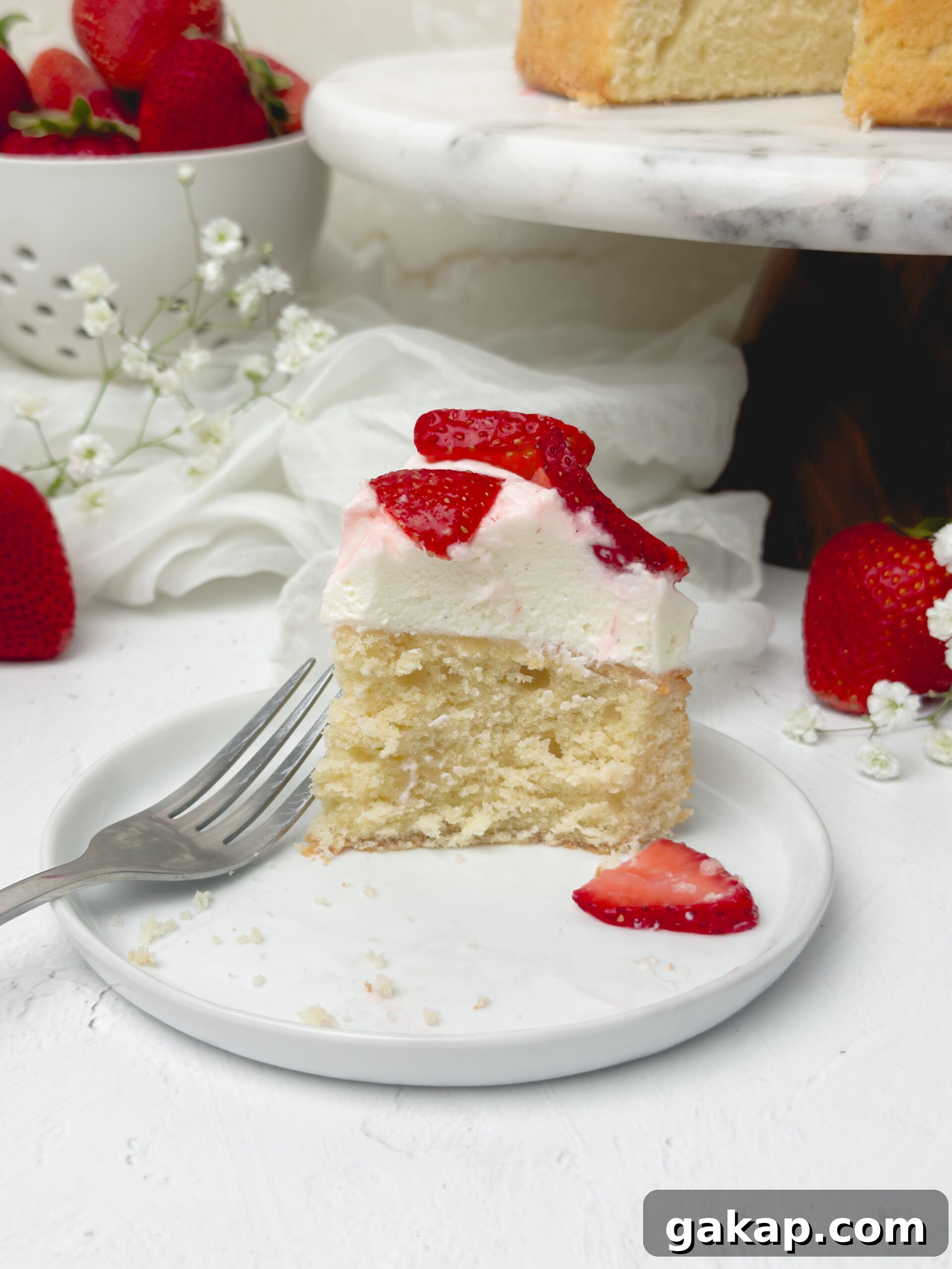 Assembled cake with strawberries