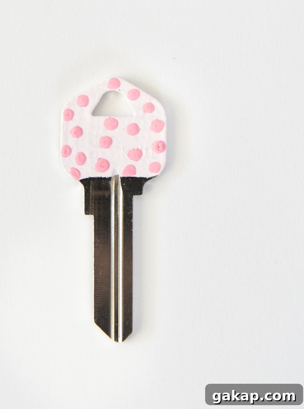 DIY Chic Painted Key Tops: Stylish Ways to Customize Your Keys 5 img 92765 4